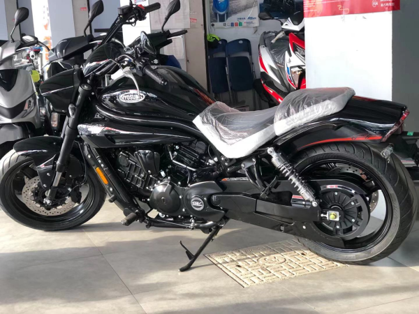 �����GV650Ѳ��̫��Ħ�г�