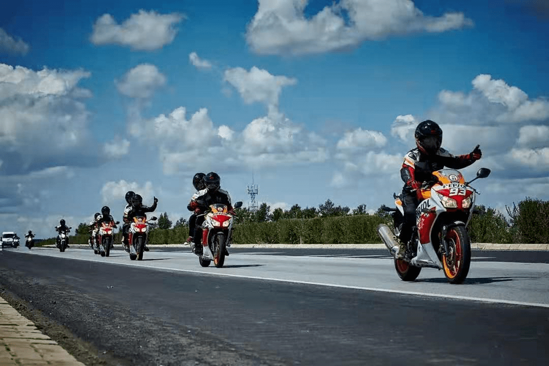 ȥĦ�ã�ֻ�С����������ǲ����ģ�