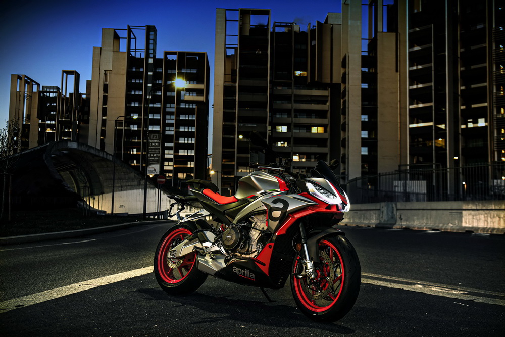 �������� ApriliaRSV4��������Tuono 660����ͼ����