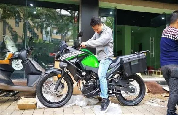 �������䣬����Versys-X300
