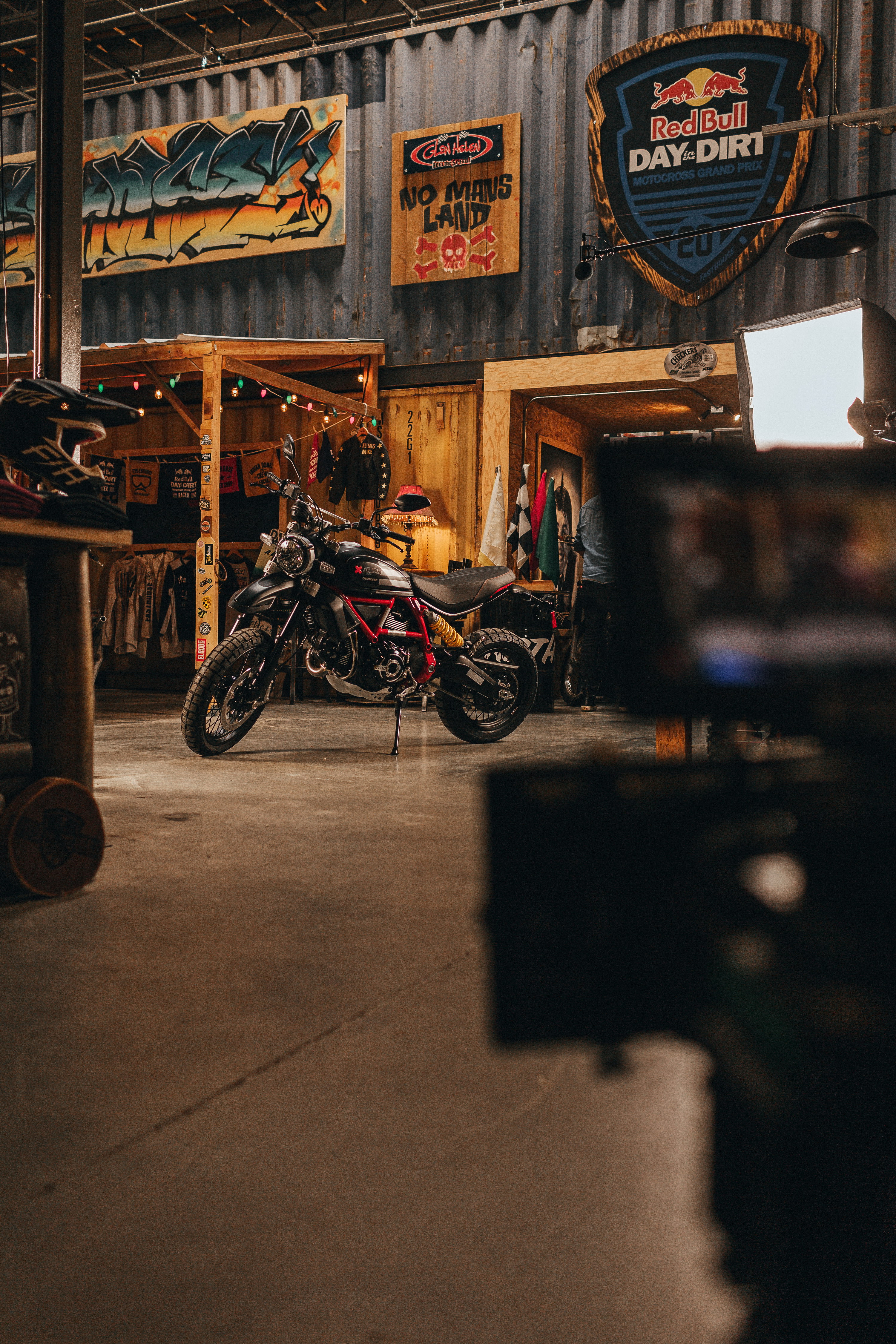 �ſ��� DucatiɳĮѩ��Desert Sled����800�������� Desert Sled Fasthouse��1��