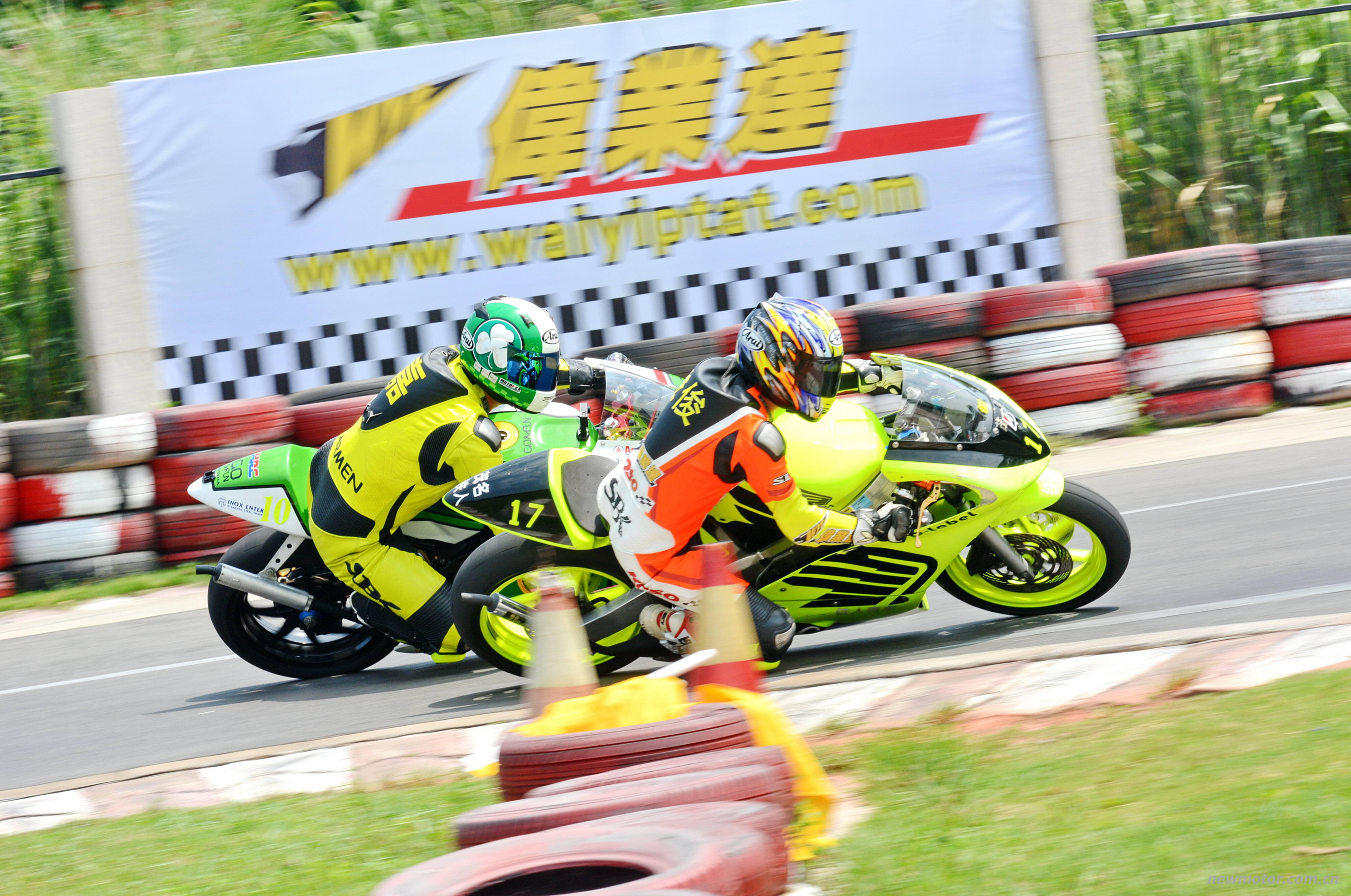 �����������ع� 2015 ��һ�� ΰҵ�ﱭ���£�