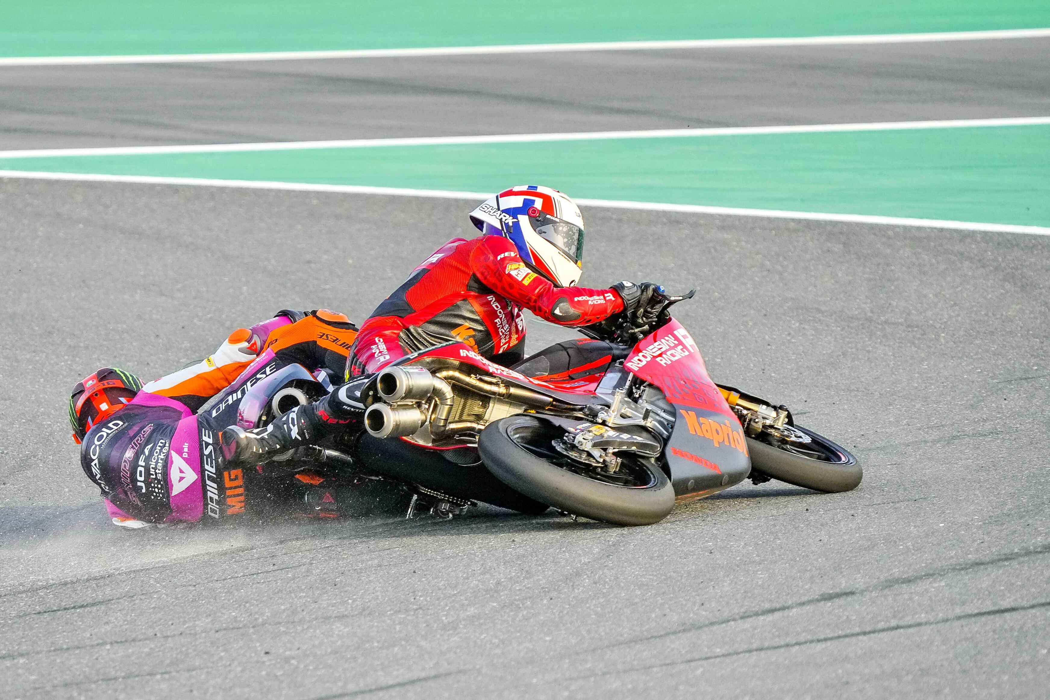 ������ҵ�����ע��������վ����˹�� Moto3 ��õ���