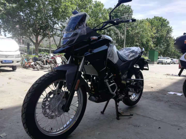 ����T200
