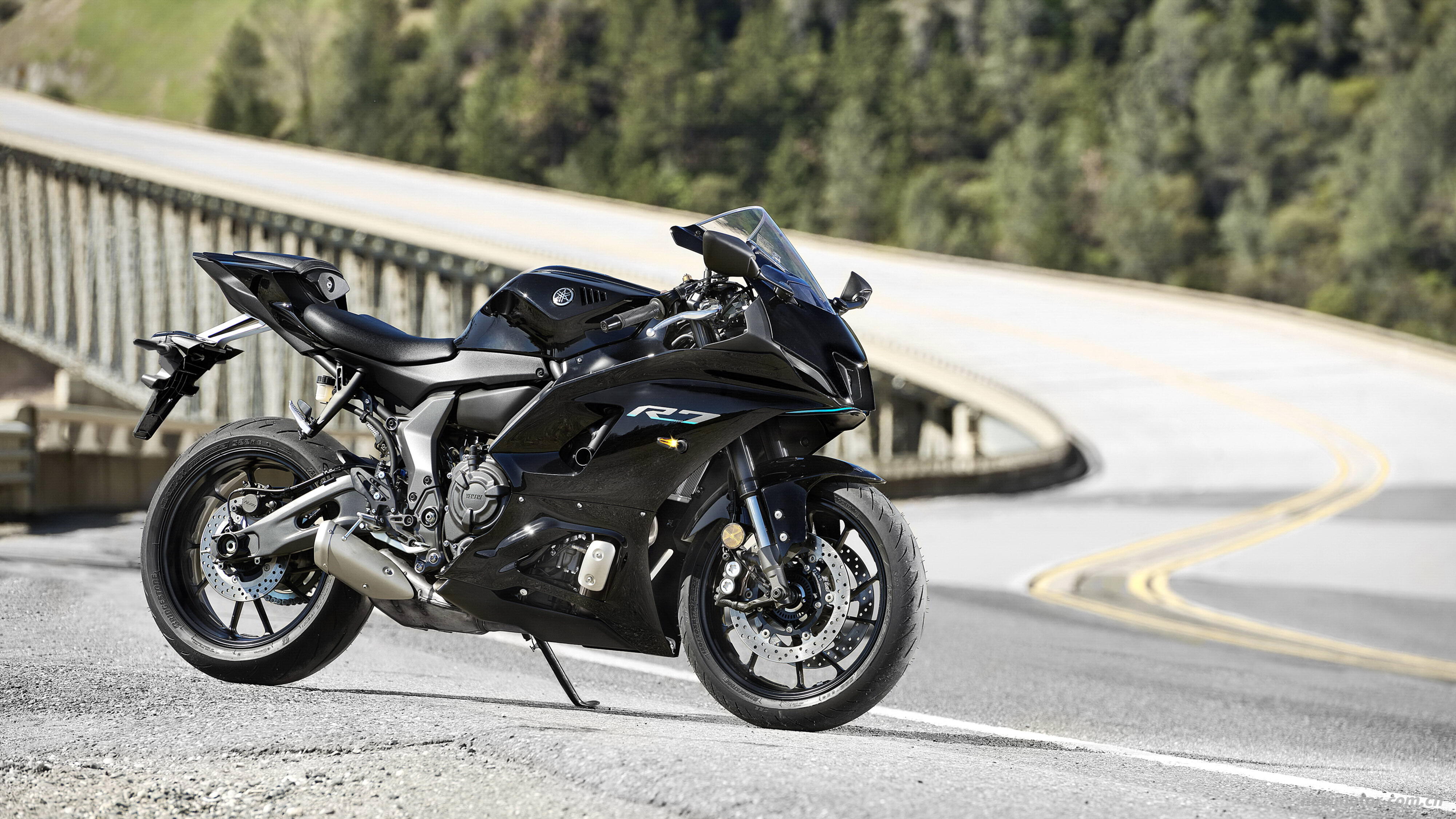 Yamaha 2021 YZF-R7 ������д