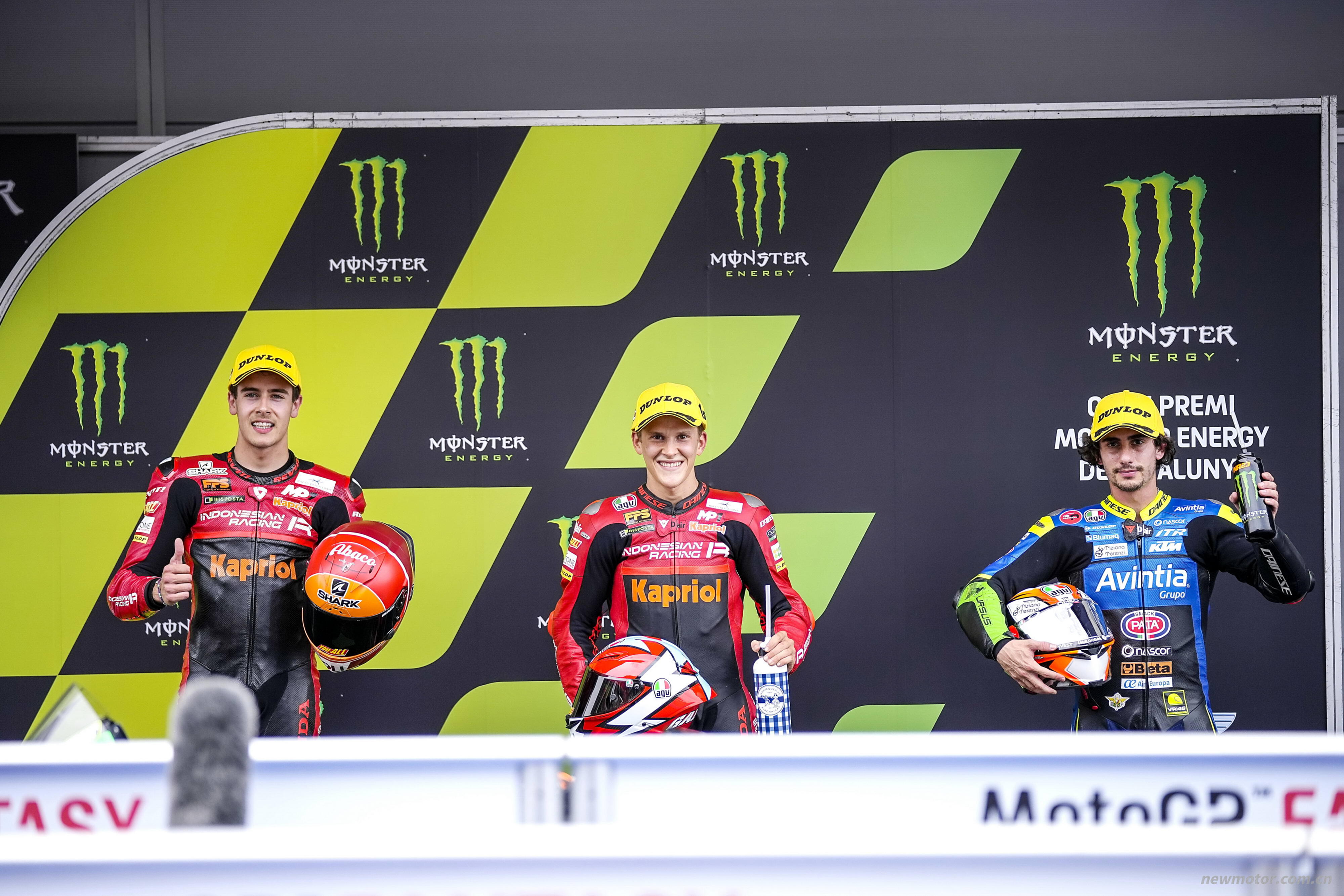 ������ҵ�����ע����������վ QP����˹�� Moto3 ռ��ǰ��λ