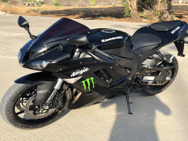 08�괨��ZX-6R���ſ���Ħ�г�