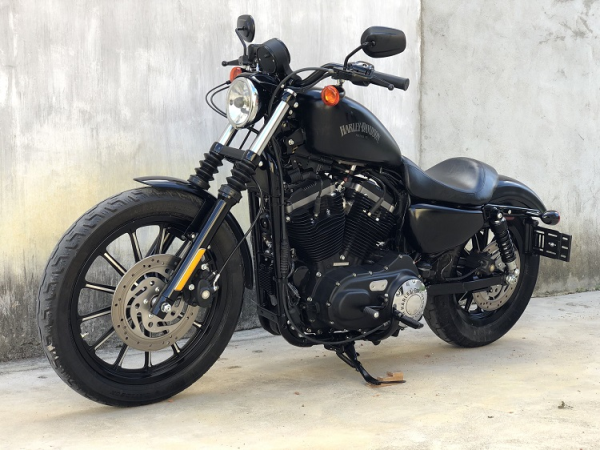 13�����XL883N���������ܿ���Ħ�г�