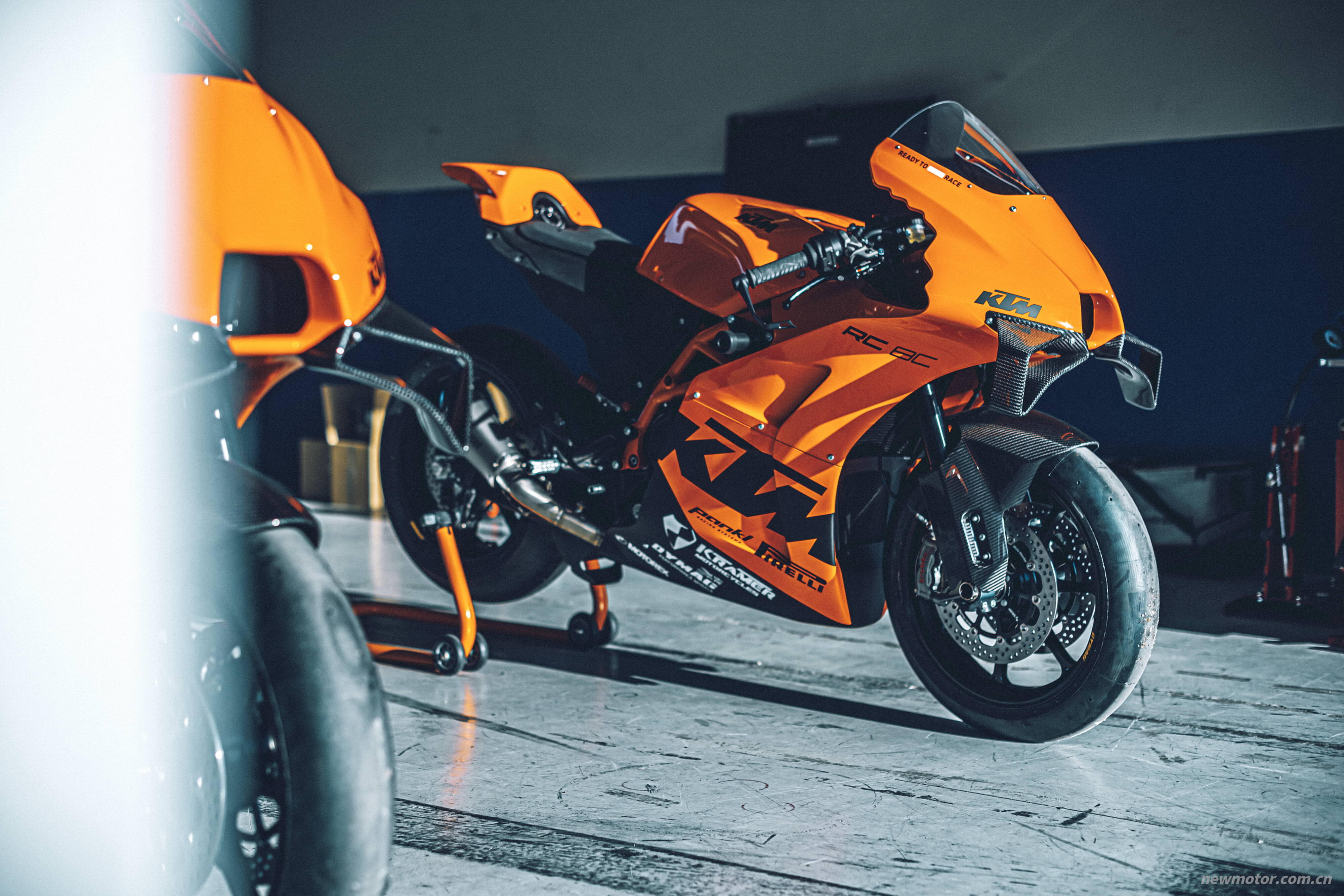 KTM RC8C ������д