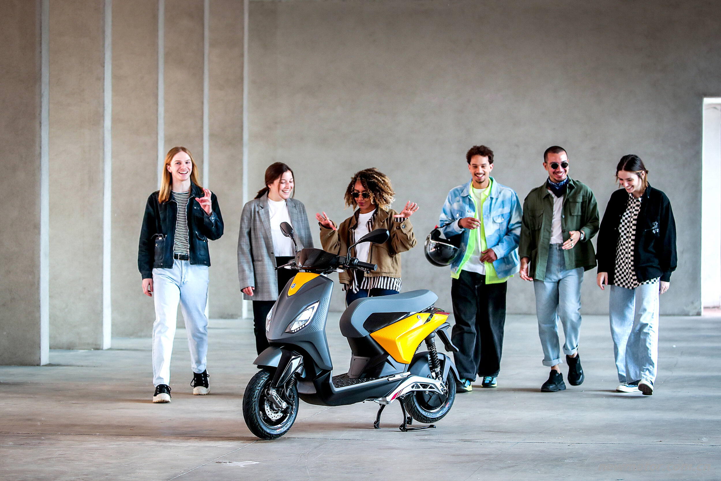 �����Ƿ��� Piaggio 1 �綯̤��