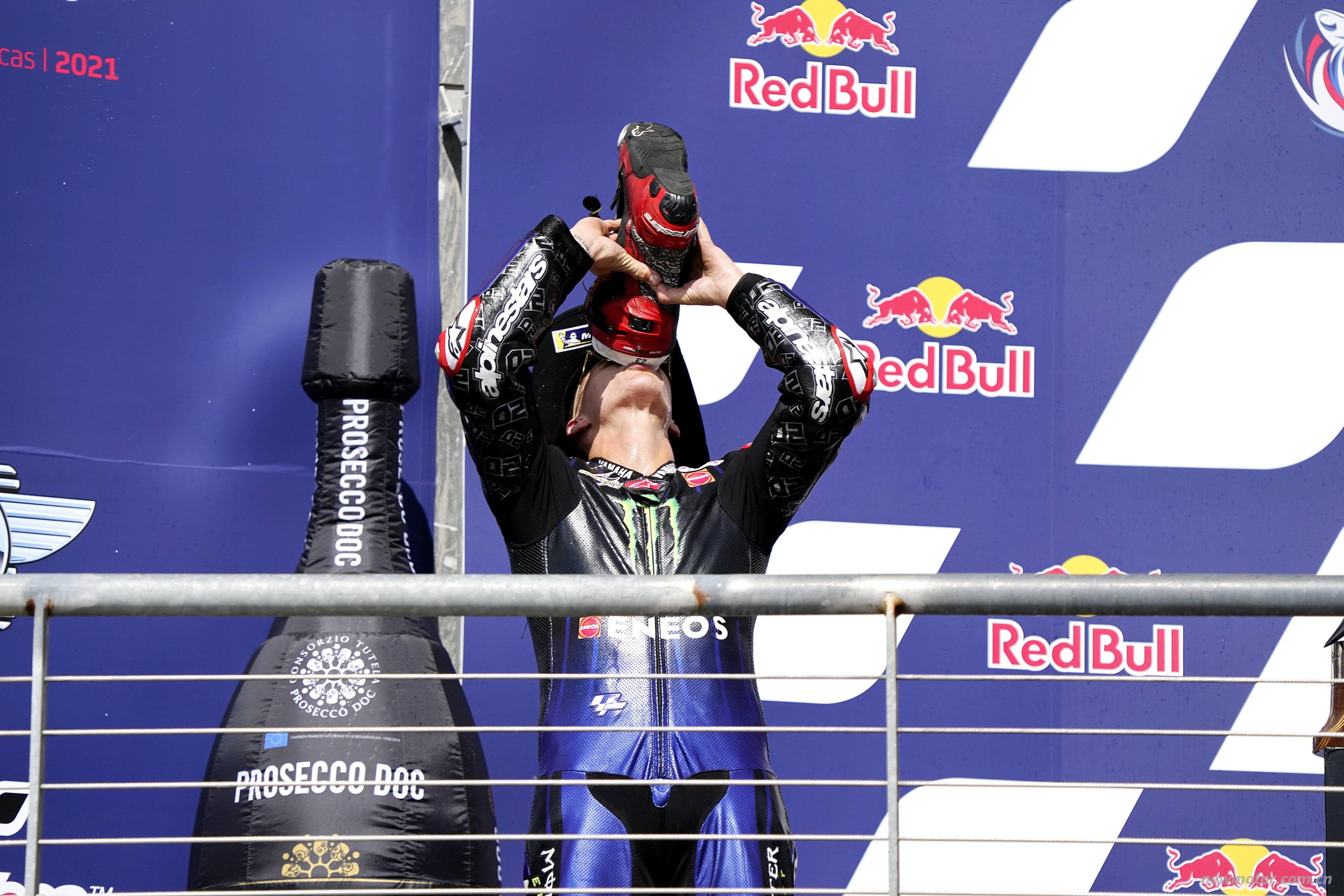 Yamaha ӭ�� MotoGP �� WSBK ������Ļ���