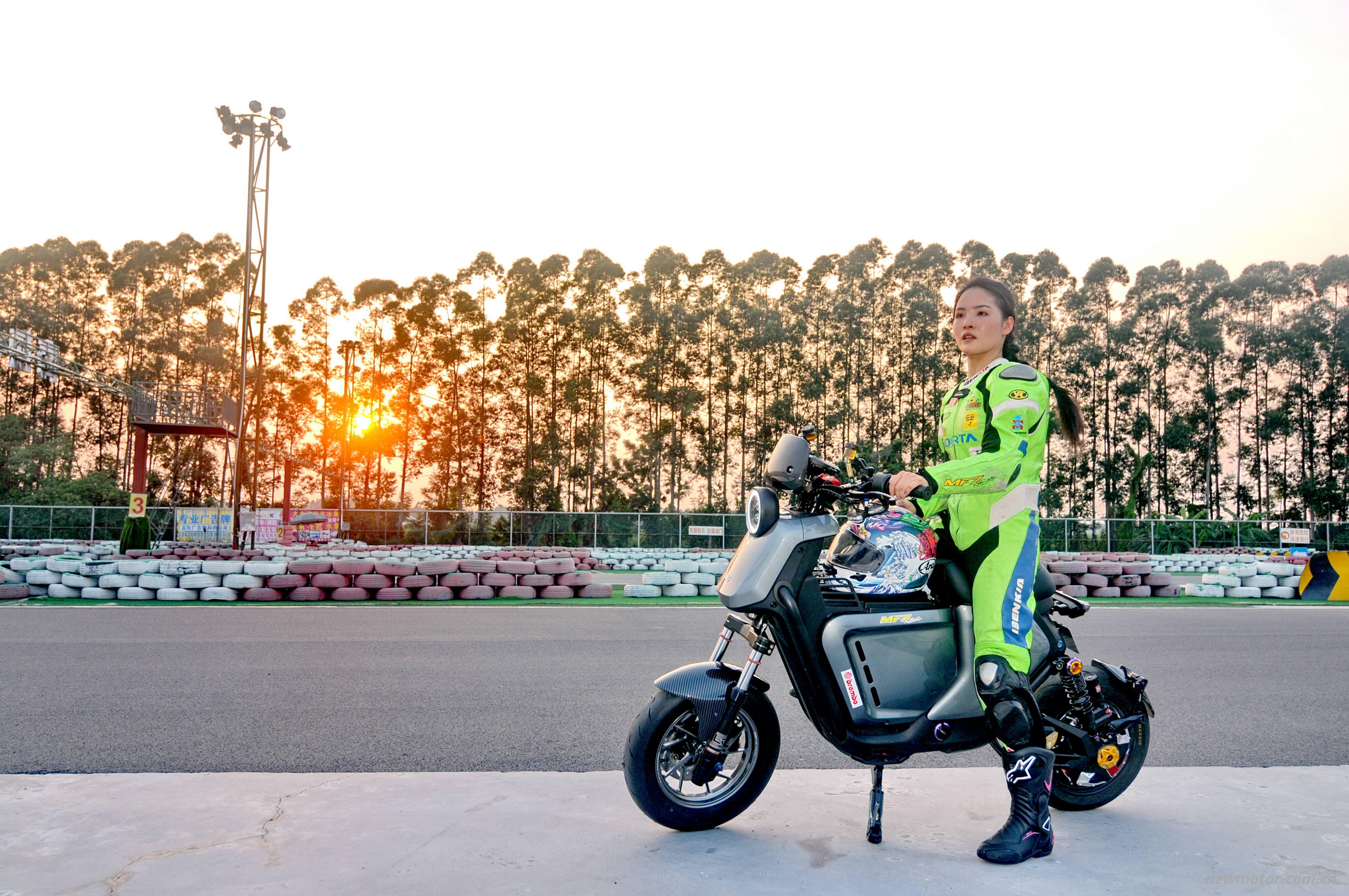 �ٲ������������������ĵ綯̤��