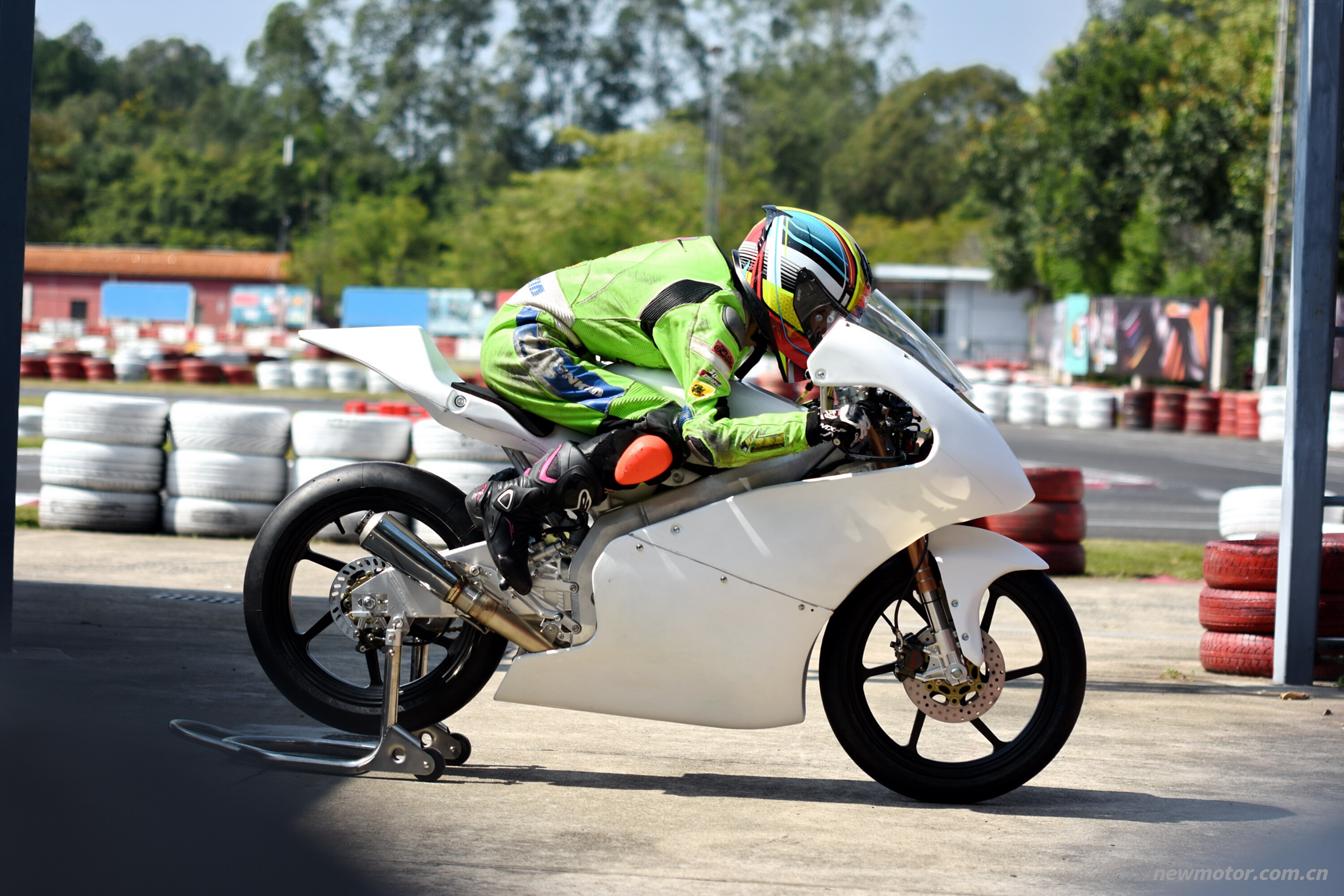 Moto-Tron ��������������ķ�������HPM300 ����