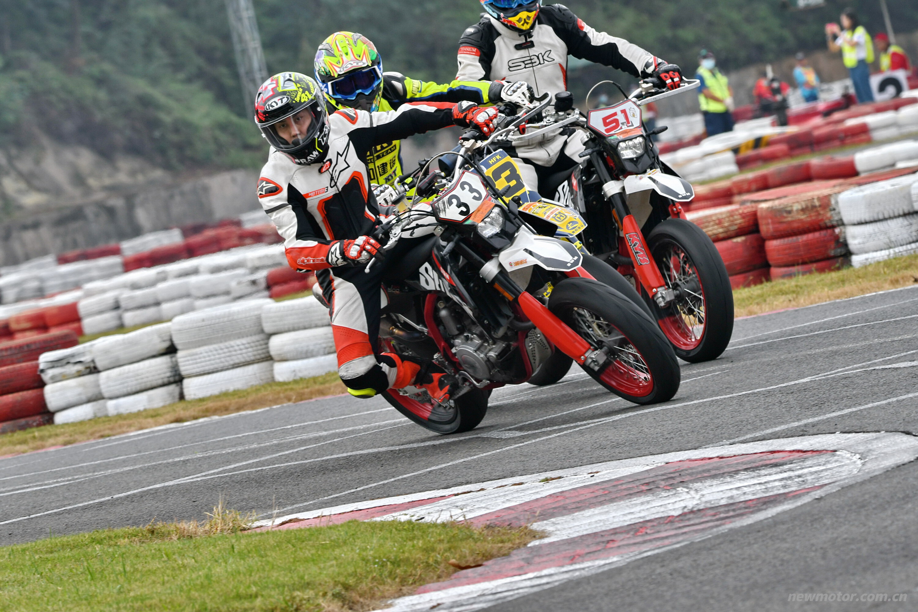 ΰҵ�� GP �����غ� ��̥�����飺���� vs ����