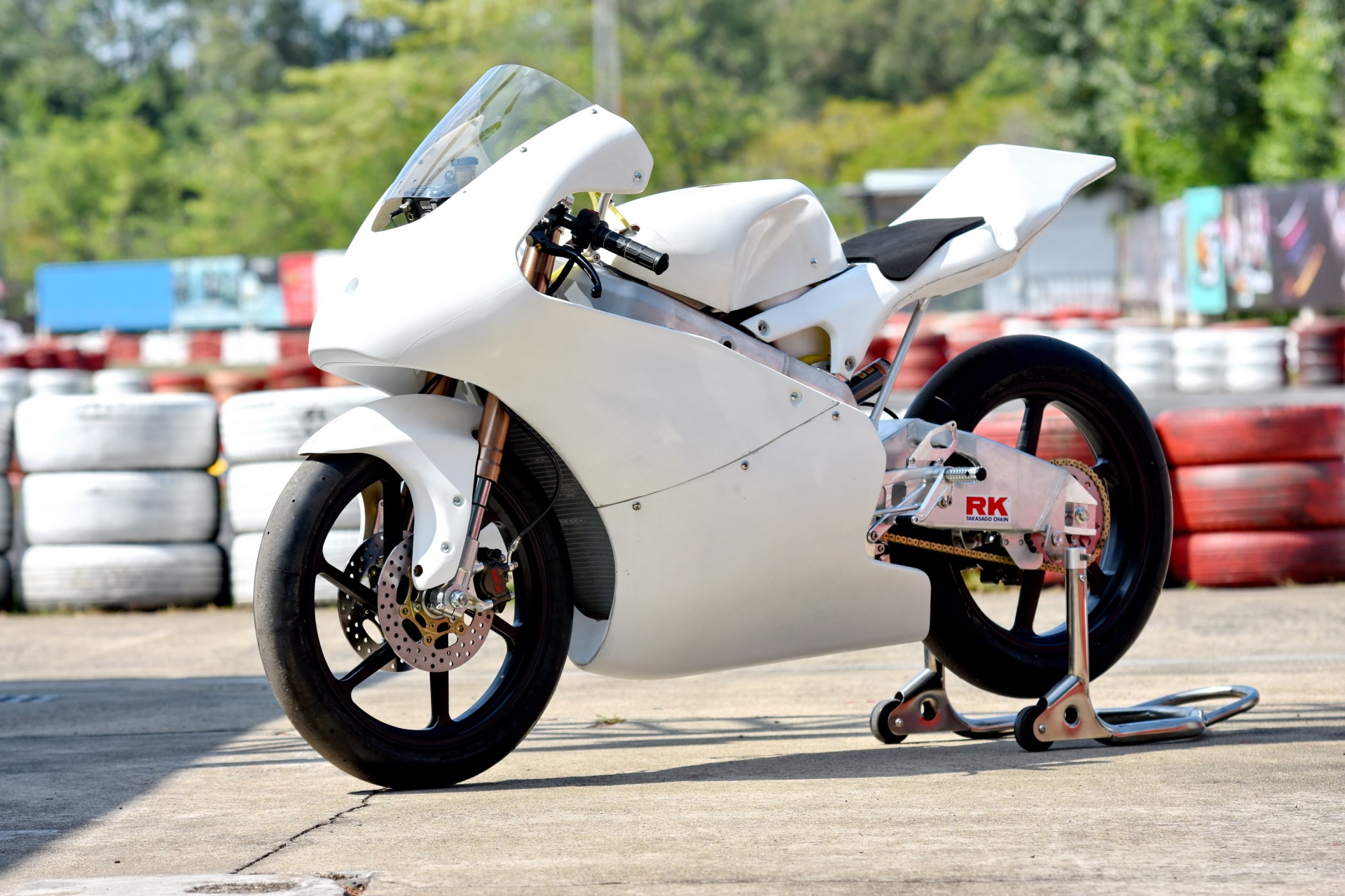 ��ǿ�����ܣ�Moto-Tron ���������� HPM300
