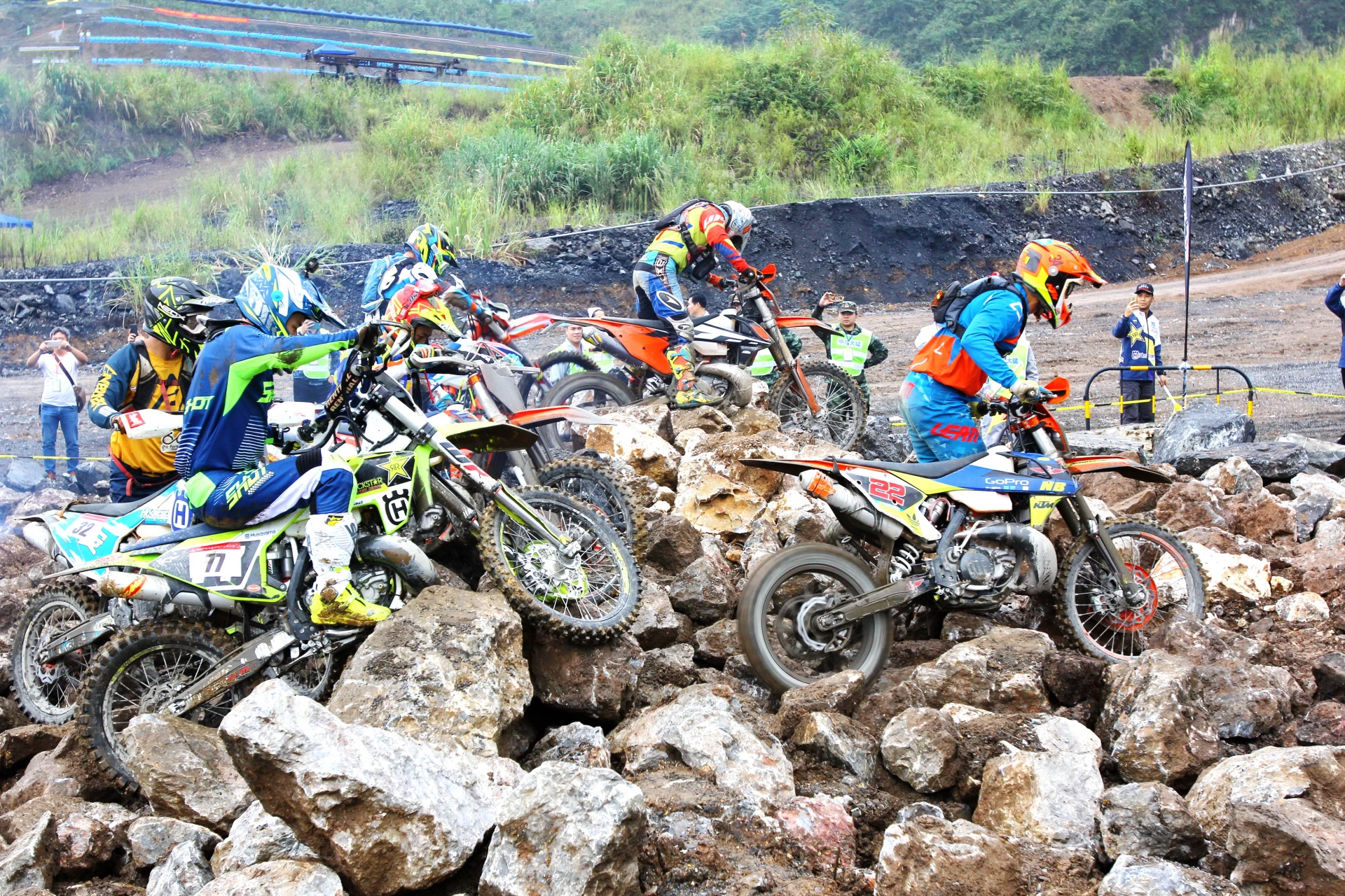 ��Եء����׳����� KTM ���о�������