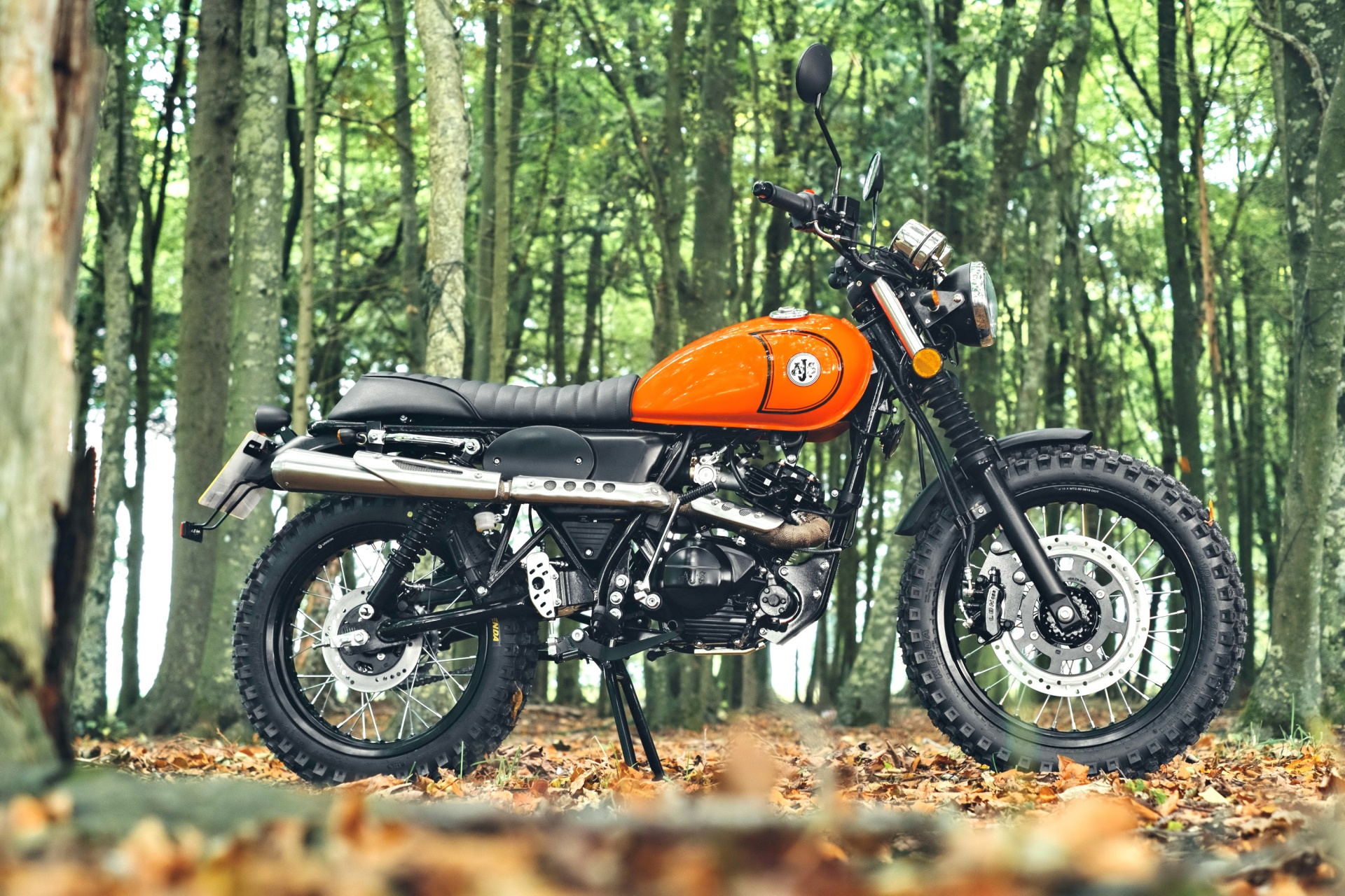 ���й����׻�������Ӣ�� AJS