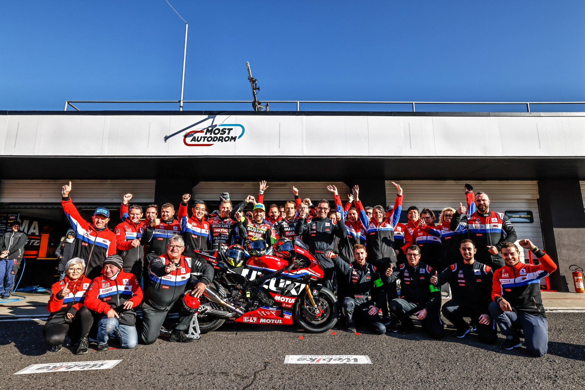 EWC 2021 �ݿ���Сʱ��������Suzuki ��ý����ܹھ�