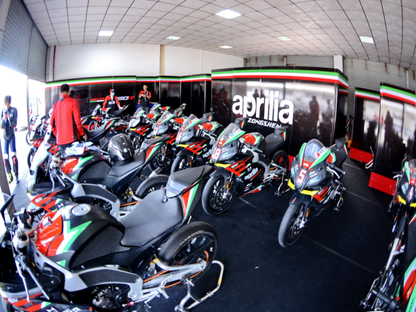 ���������ֿ�&nbsp;Aprilia&nbsp;GPR250S��