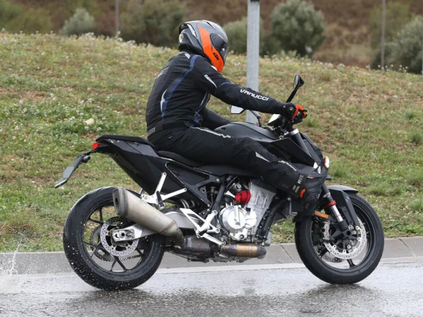 �ŷŷ�����ϣ����������������ˣ�KTM&nbsp;990&nbsp;Duke�����ع�