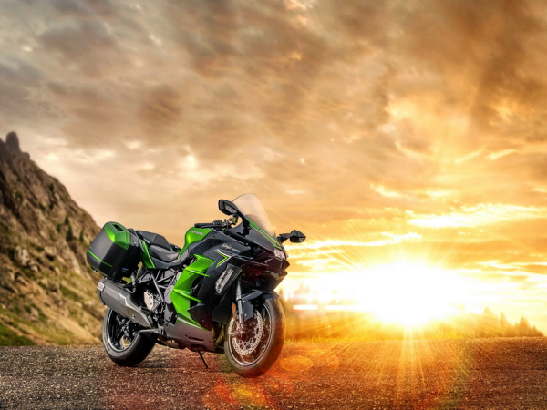 Kawasaki&nbsp;2022&nbsp;Ninja&nbsp;H2&nbsp;SX&nbsp;SE����