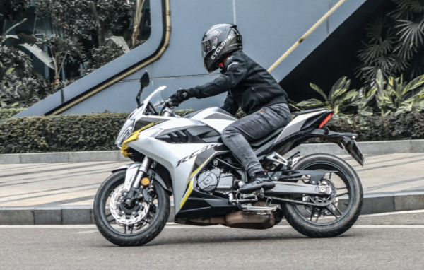 ��ֵ���ߣ�����������400cc�ܳ���