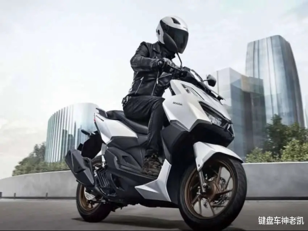 PCX&nbsp;160��ƽ̤���ֵܣ����ﺣ�ⷢ