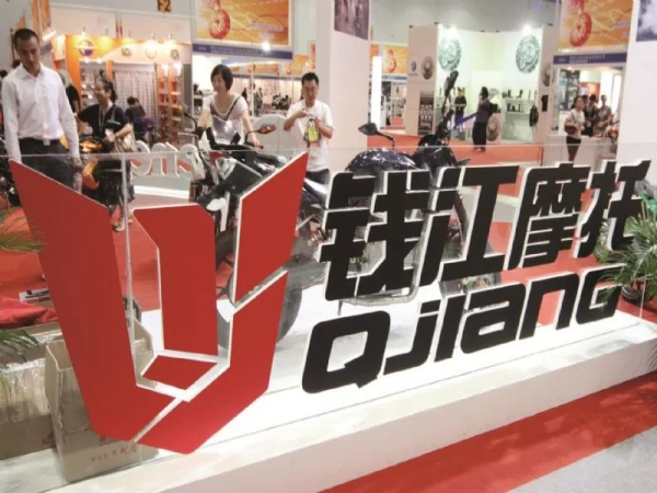 Ǯ��Ħ��30����Ȩ��ת��ʵ������Ϊ���鸣
