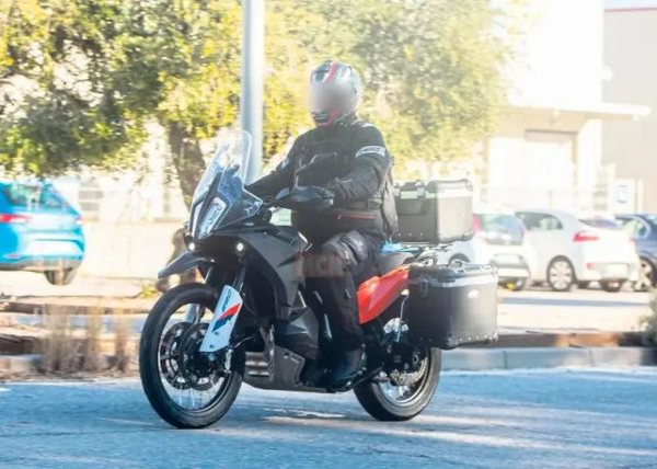KTM�¿�890&nbsp;ADVҪ�������֣���Ҫ�ұ���