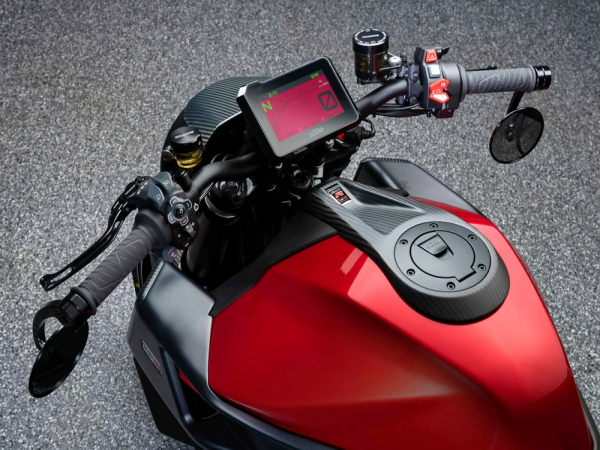 KTM&nbsp;-&nbsp;Brabus&nbsp;����&nbsp;1300&nbsp;R&nbsp;ϸ�ڼ�