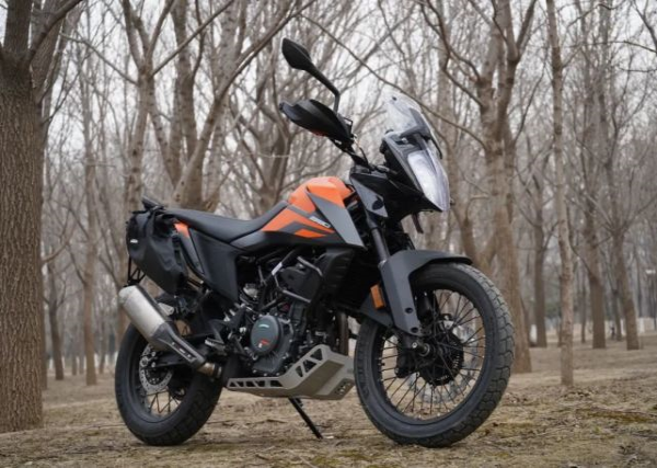 ��Ұ��390��KTM�����¿�Ӳ��ADV