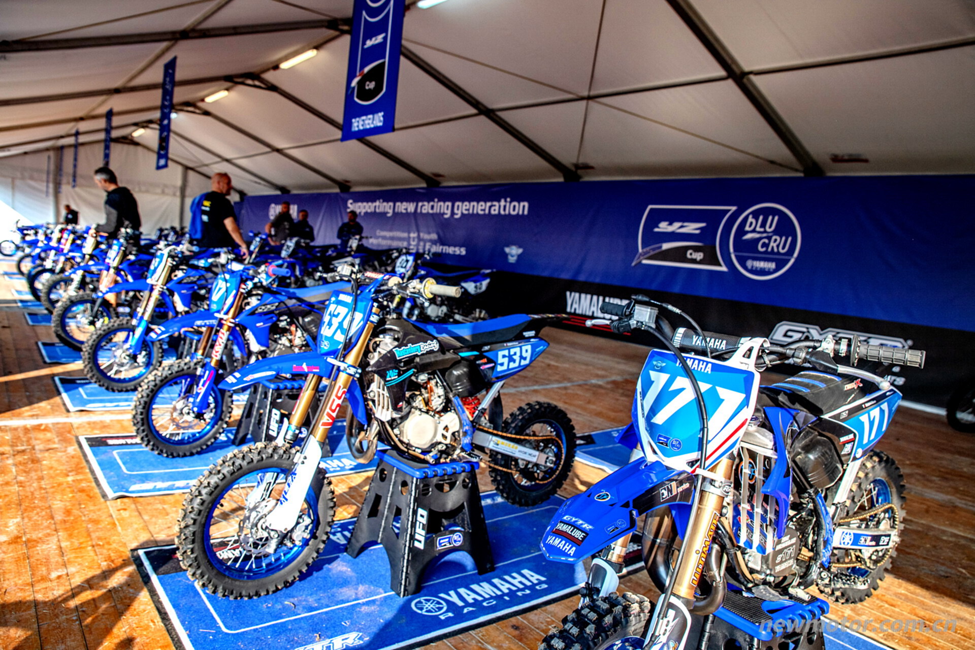 �г�����������ȡ�ͻ��ĵ�һ̨����ʼ��Yamaha ƪ