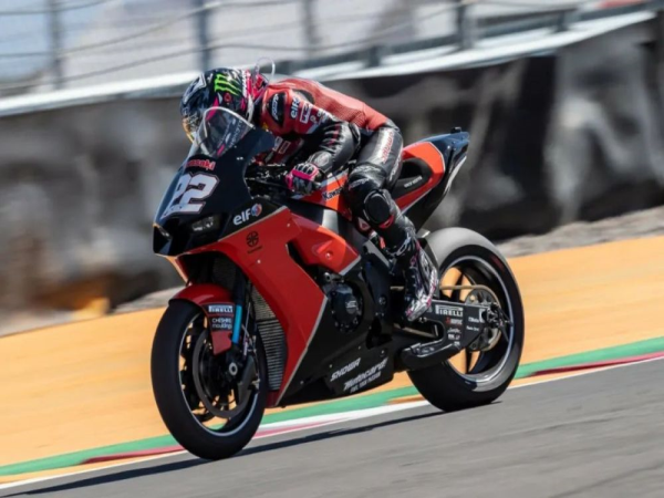 ����WSBK����ZX-10RR���ָ��ֵ���