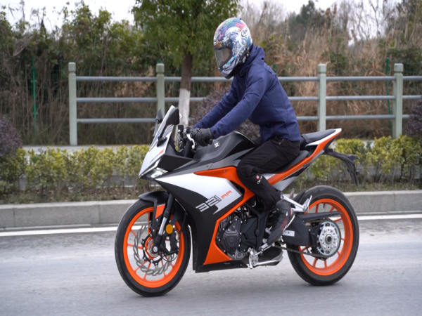 ��û��һ����������R3����Խ321RR
