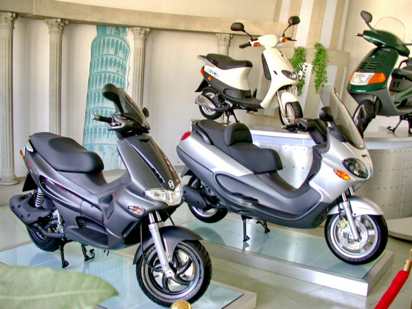 Piaggio&nbsp;������&nbsp;�д���������ѡ��