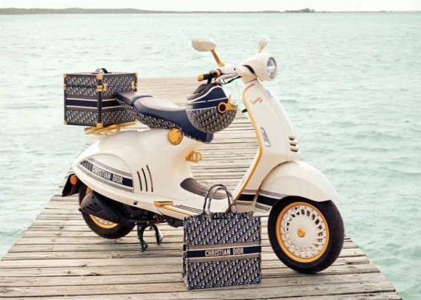 155�ۼ�220000Ԫ��VESPA��ϵ����