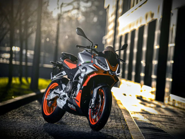 ���������ӳֵֽ�������Aprilia&nbsp;T