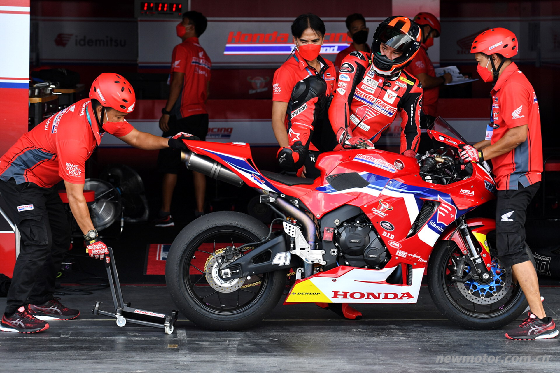 ���޹�·������ SS600 ��� CBR600RR���ϣ�