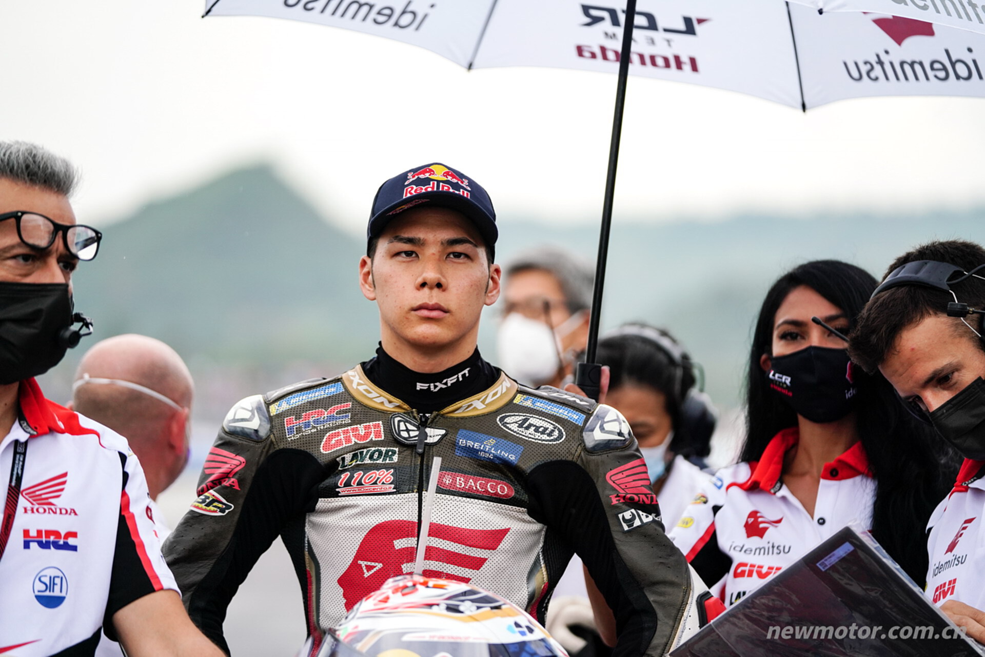 MotoGP ���������ϸ�Ⱦ�¹��˳�����͢վ���Ľ��еİµ�������
