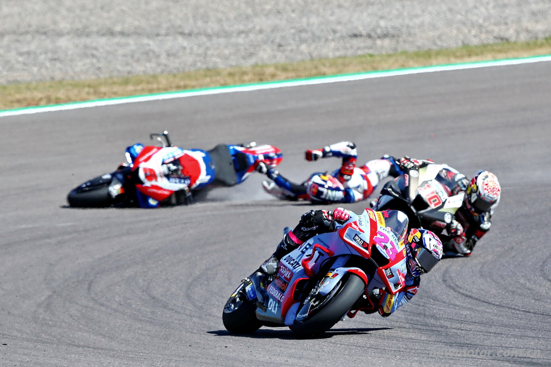 ������ҵ YOU-ALL��MotoGP ����͢վ�ķ���׷��