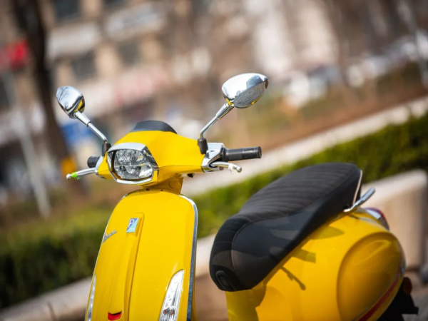 �������&nbsp;Vespa&nbsp;Sprint&nbsp;S&nbsp;̫����