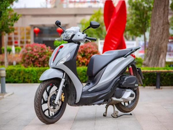 ���ŵ�׺���У�Piaggio&nbsp;Medley&nbsp;S