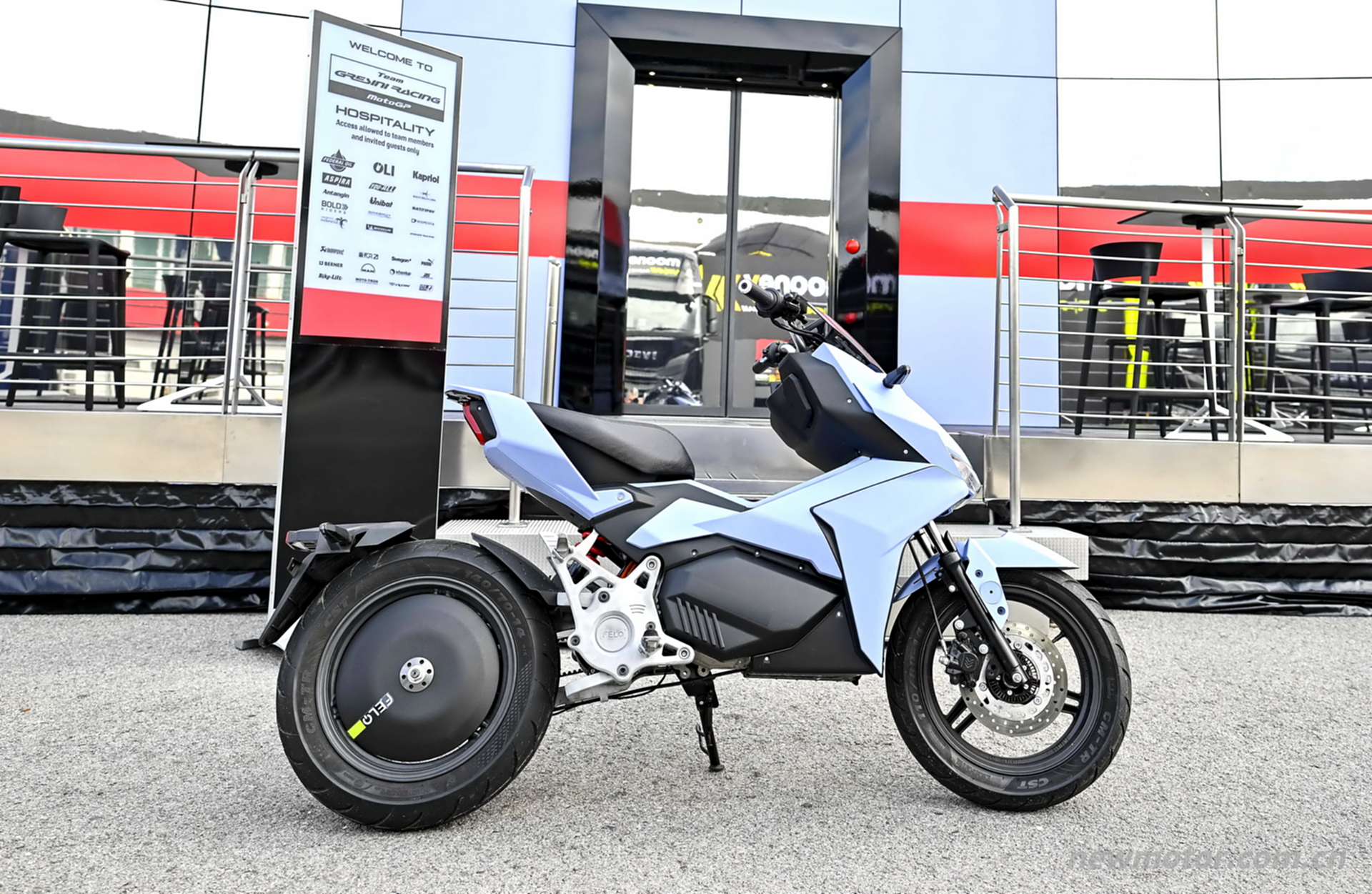 Felo ��� FW-06 �綯̤������ MotoGP Χǽ