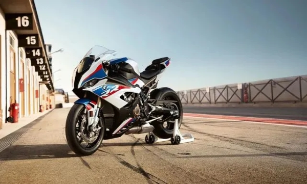 һ��158km/h������˫RR���ٲ���