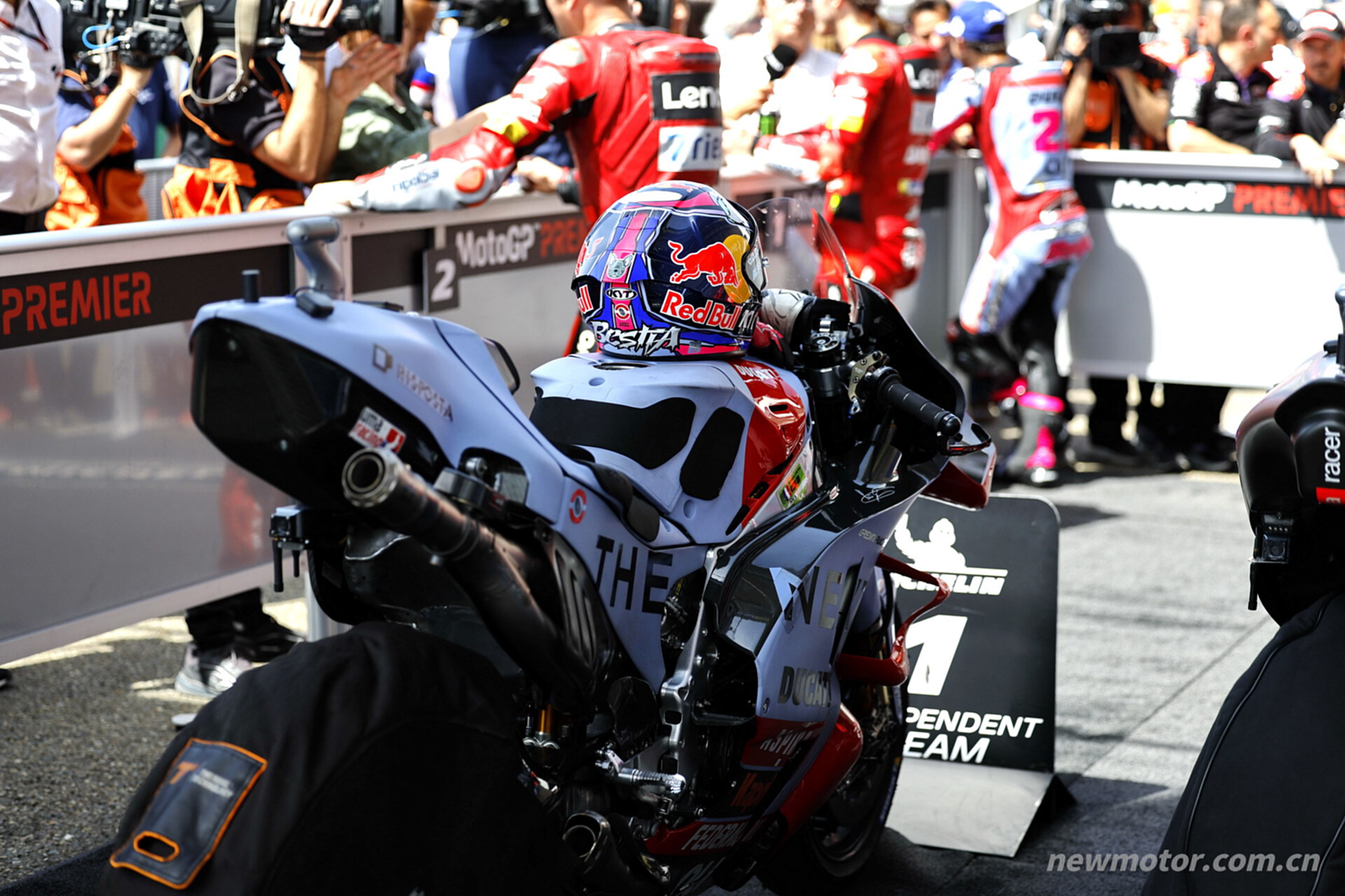 ������ҵ YOU-ALL��MotoGP ����վ���ʳ���佱̨֮��