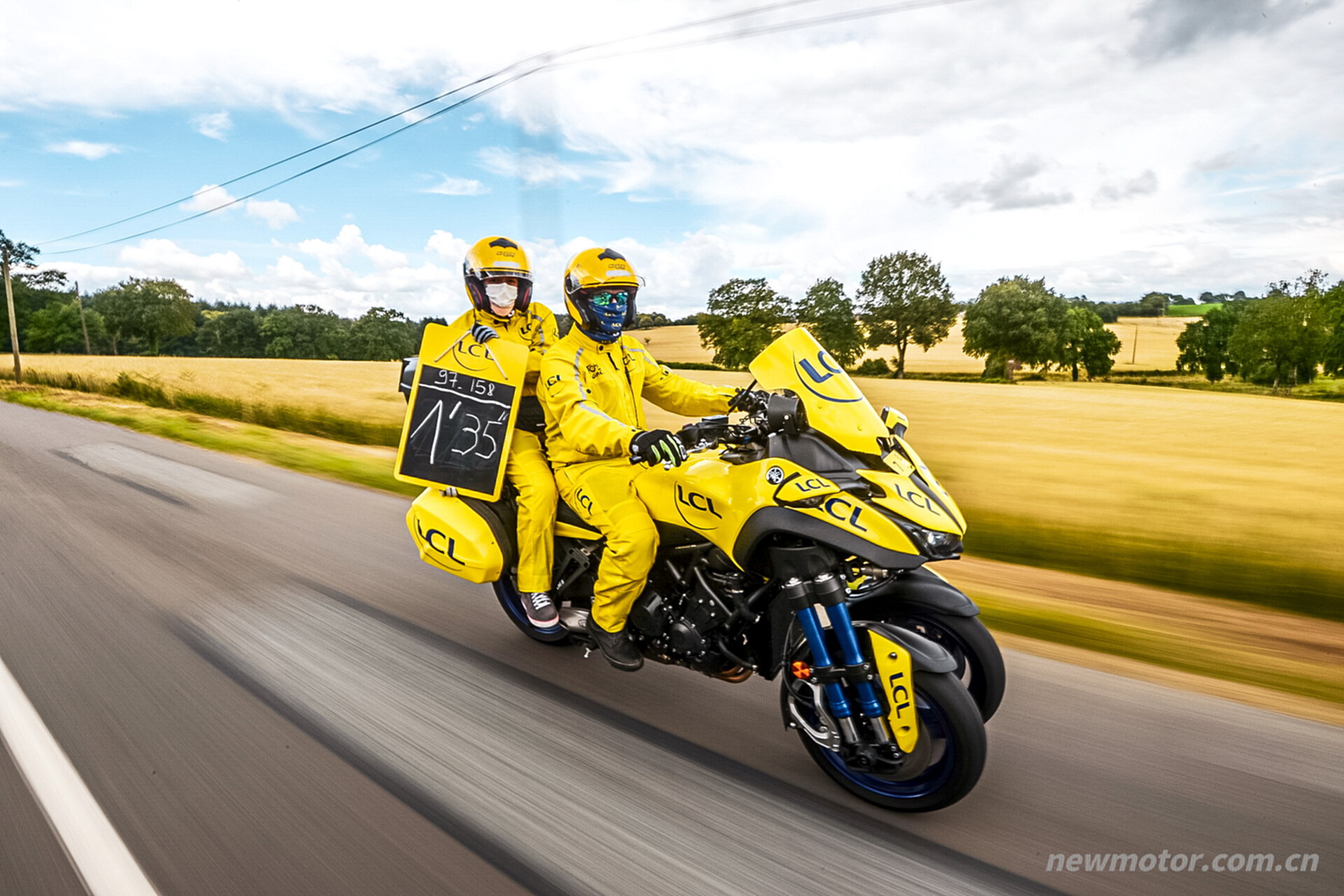 Ϊ���г����ṩ֧Ԯ�� Yamaha MXT850 Niken