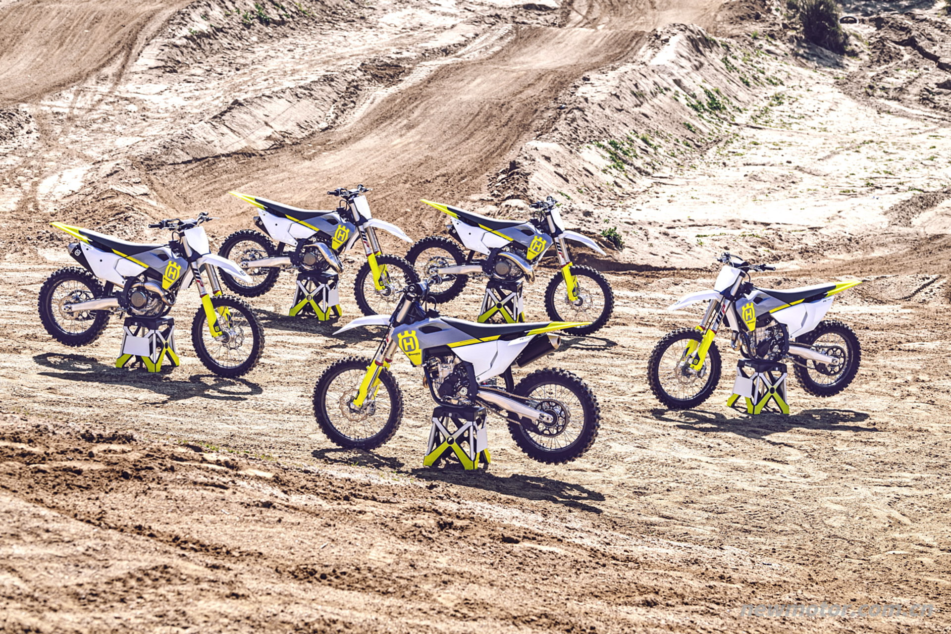 ��˹���� 2023 Motocross ����ԽҰ����ϵ��