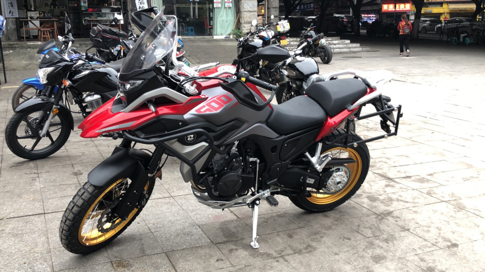 ��Խ525x