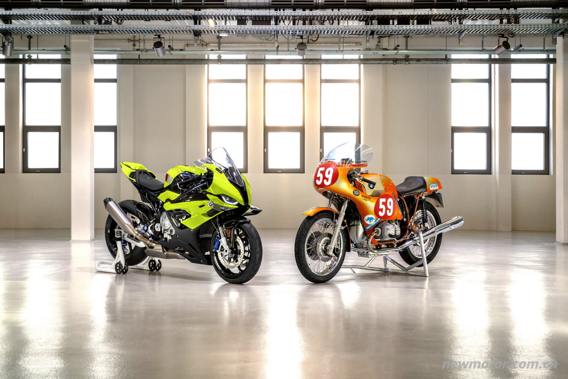 ���� M ��ʮ�������� M 1000 RR