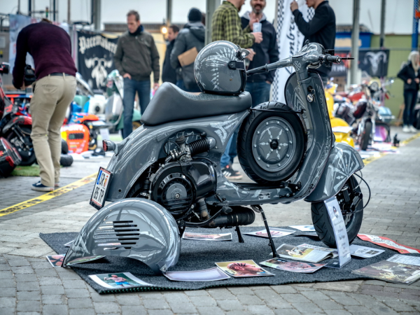 ΰʿ��Lambretta&nbsp;̤��Ķ���չ����